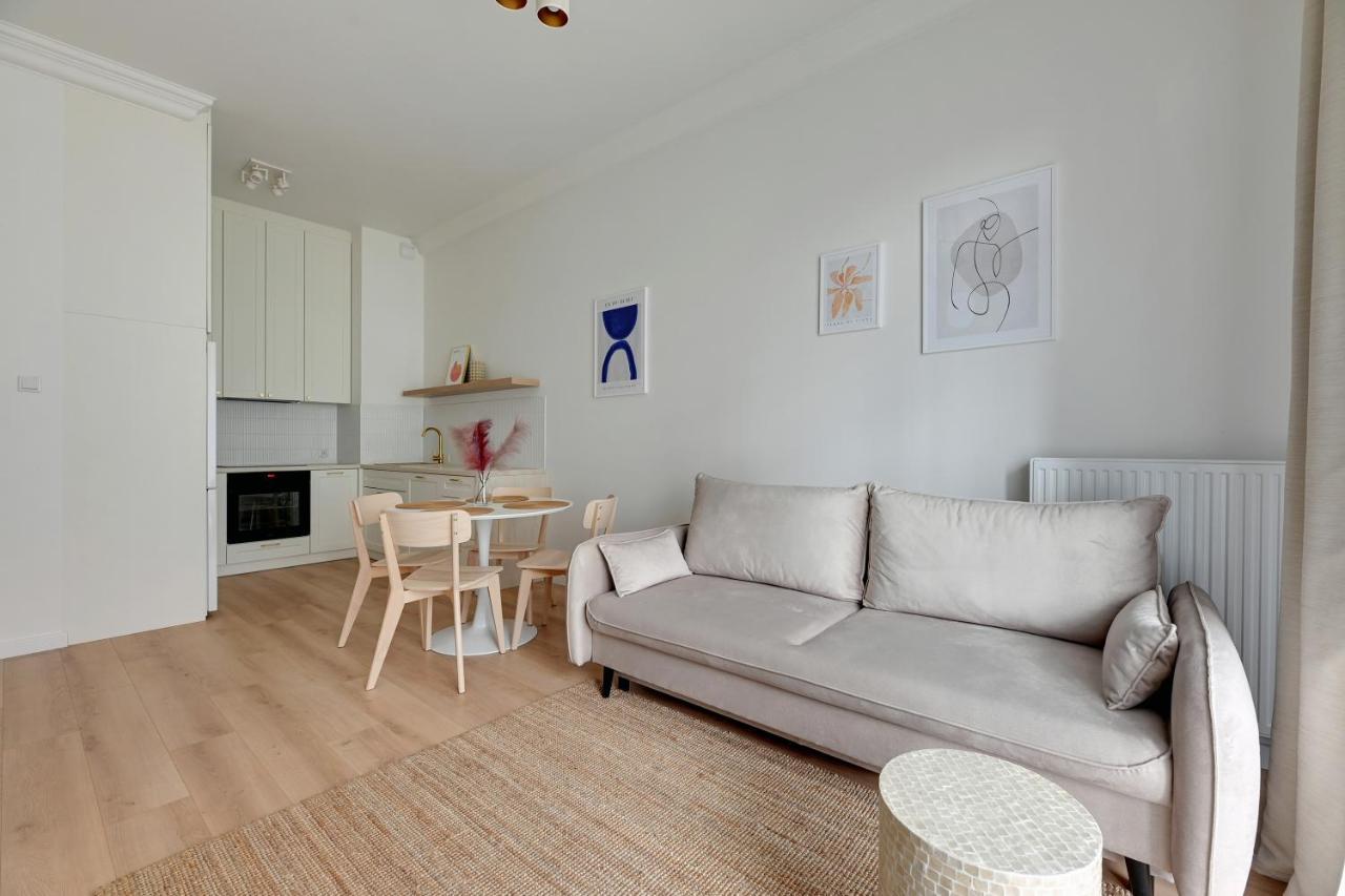 Zajezdnia Wrzeszcz Seaside & Parking By Downtown Apartments Gdańsk Exterior foto